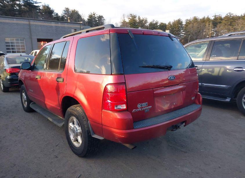 Photo 3 of 2004 Ford Explorer NBX/XLT (VIN 1FMZU73K54UB25796)