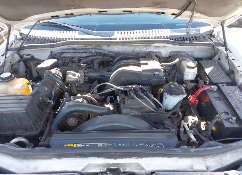 Photo 10 of 2005 Ford Explorer XLT/XLT SPORT (VIN 1FMZU73K55UB76474)