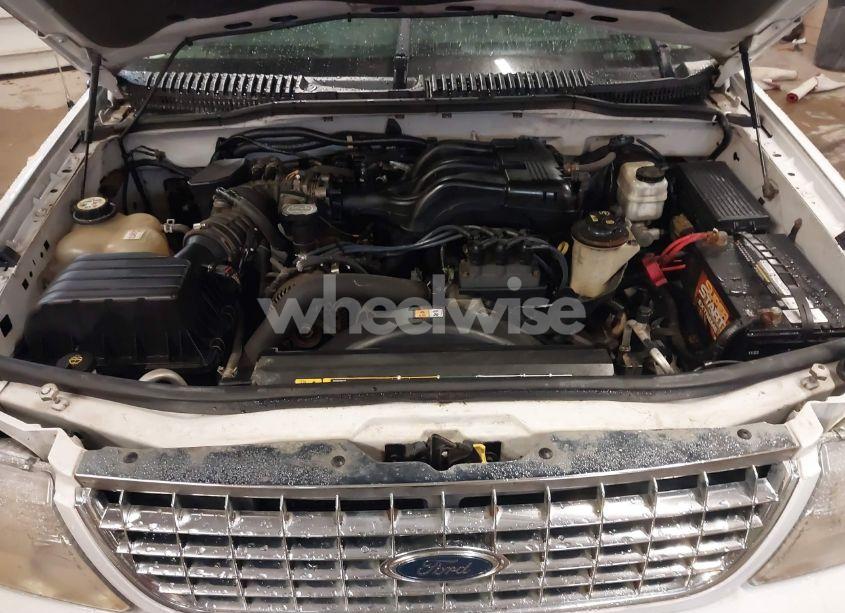 Photo 10 of 2005 Ford Explorer XLT/XLT SPORT (VIN 1FMZU73K55ZA77477)