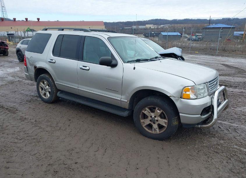 2004 Ford Explorer (VIN 1FMZU73K64UA02623) main photo