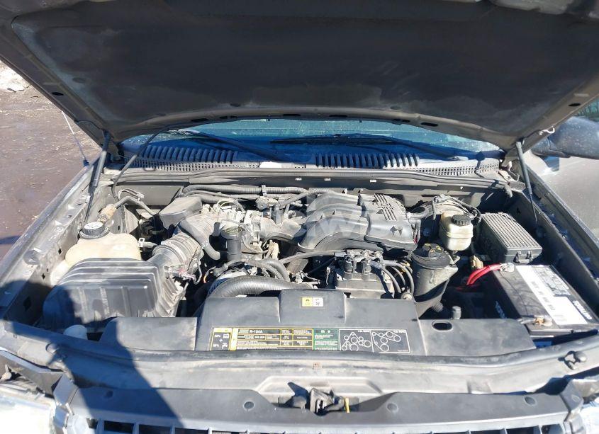 Photo 10 of 2004 Ford Explorer NBX/XLT (VIN 1FMZU73K64ZA34670)