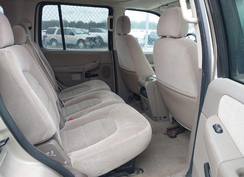 Photo 8 of 2005 Ford Explorer XLT/XLT SPORT (VIN 1FMZU73K65UA44792)