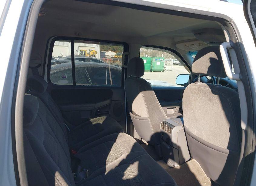 Photo 7 of 2002 Ford Explorer XLT (VIN 1FMZU73K72UD59242)