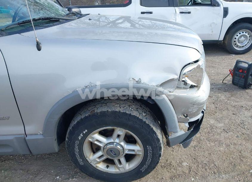 Photo 6 of 2002 Ford Explorer XLT (VIN 1FMZU73K72ZC89339)