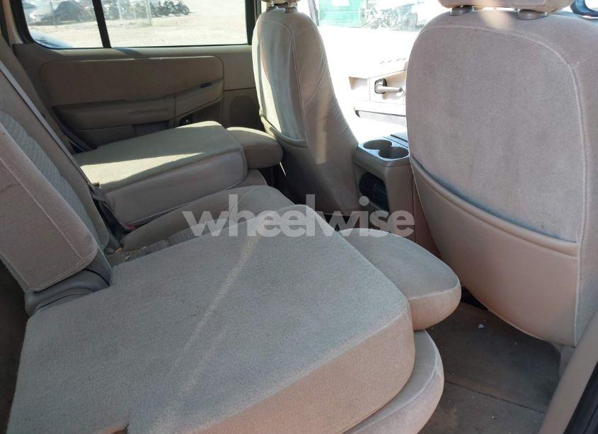 Photo 8 of 2005 Ford Explorer XLT/XLT SPORT (VIN 1FMZU73K75UA95184)