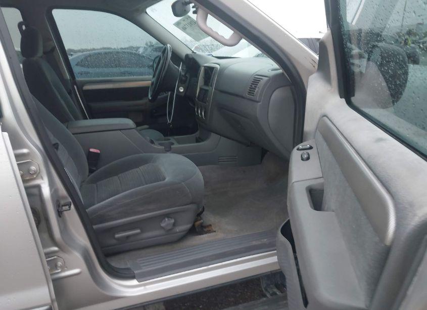 Photo 5 of 2003 Ford Explorer NBX/XLT (VIN 1FMZU73K83UA11693)