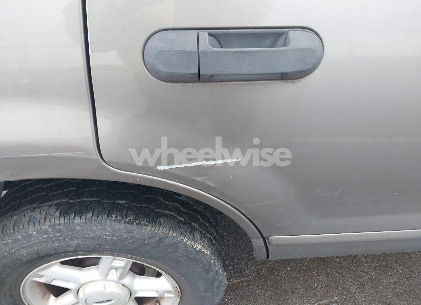 Photo 14 of 2005 Ford Explorer XLT/XLT SPORT (VIN 1FMZU73K85ZA51472)