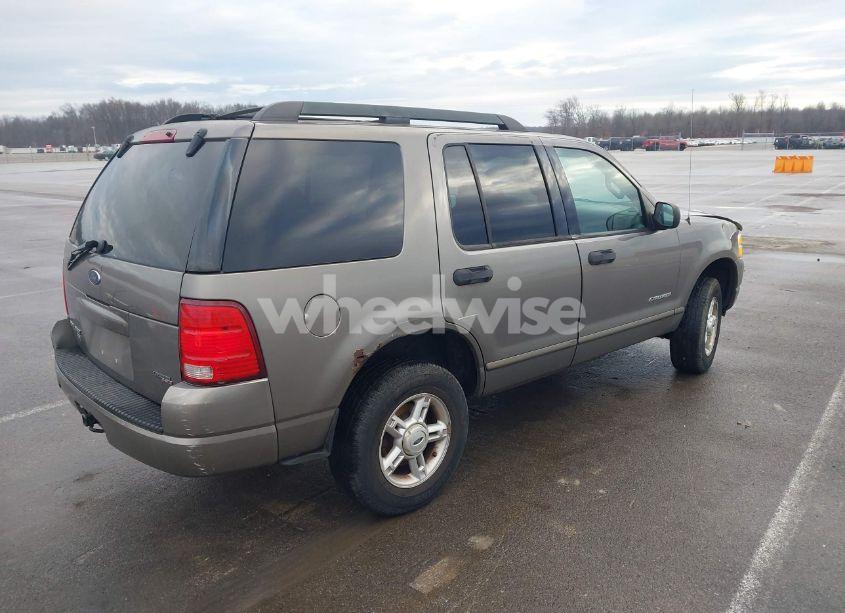 Photo 4 of 2005 Ford Explorer XLT/XLT SPORT (VIN 1FMZU73K85ZA51472)