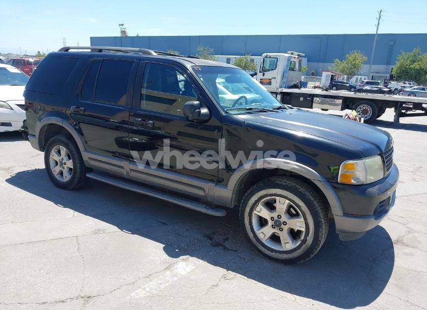 2002 Ford Explorer XLT (VIN 1FMZU73K92UD34066) main photo