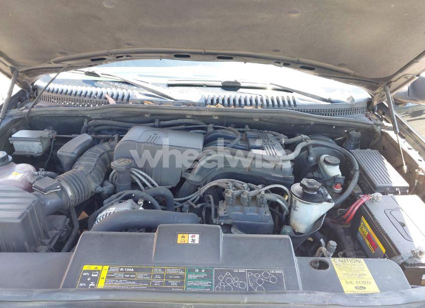 Photo 10 of 2002 Ford Explorer XLT (VIN 1FMZU73K92UD34066)