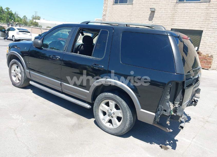 Photo 3 of 2002 Ford Explorer XLT (VIN 1FMZU73K92UD34066)