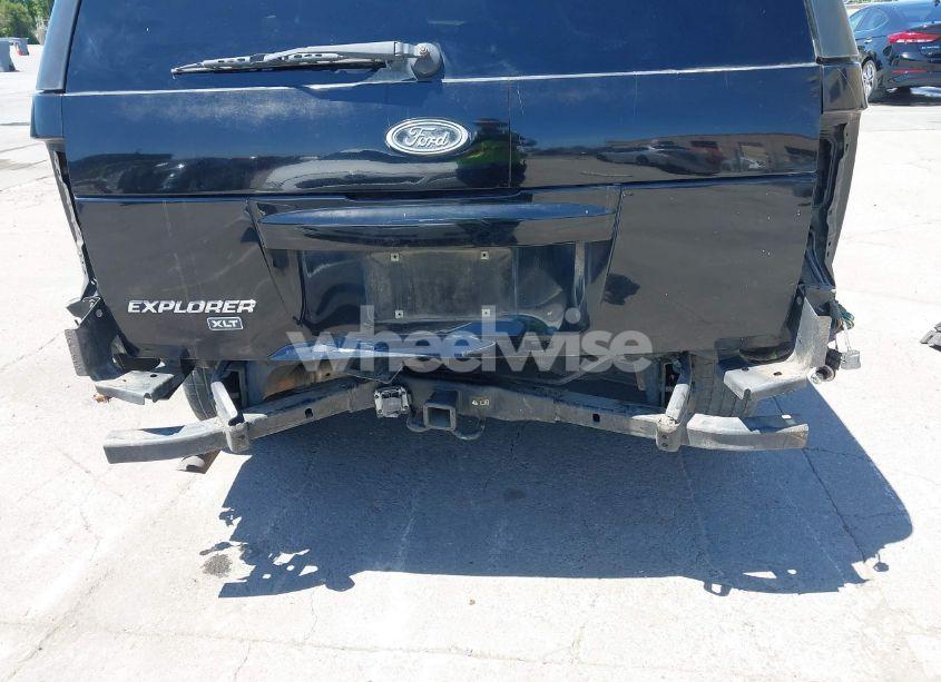 Photo 6 of 2002 Ford Explorer XLT (VIN 1FMZU73K92UD34066)