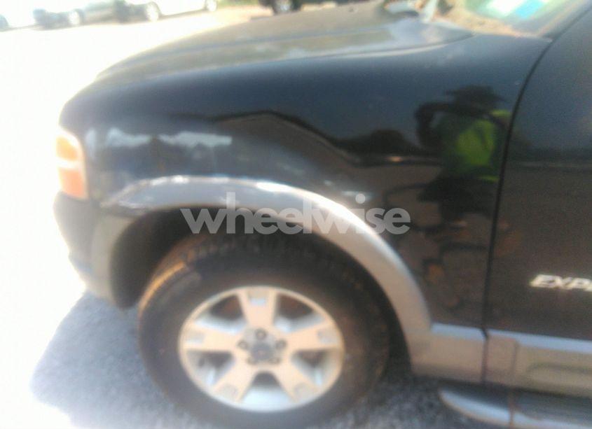 Photo 6 of 2004 Ford Explorer NBX/XLT (VIN 1FMZU73K94UA16788)