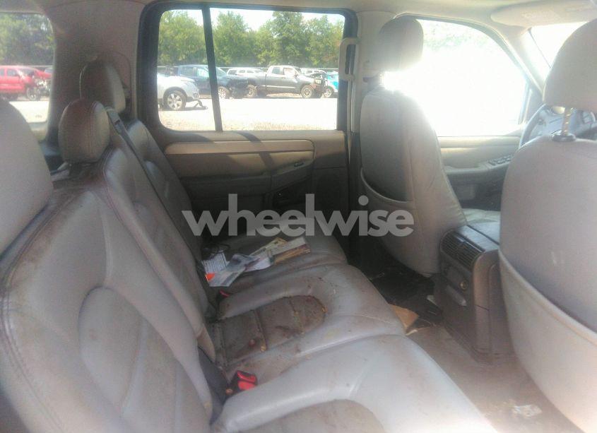 Photo 8 of 2004 Ford Explorer NBX/XLT (VIN 1FMZU73K94UA16788)