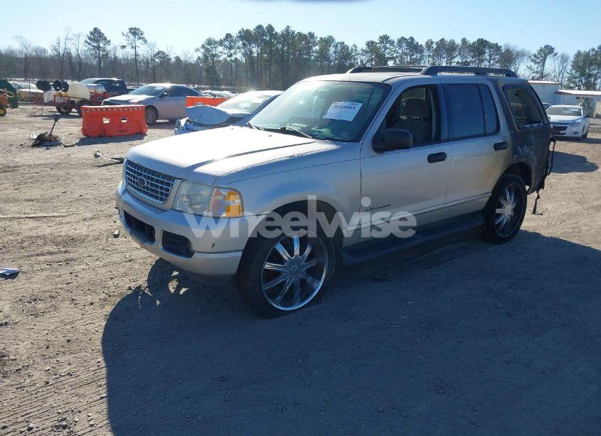 Photo 2 of 2005 Ford Explorer XLT/XLT SPORT (VIN 1FMZU73K95UB47611)