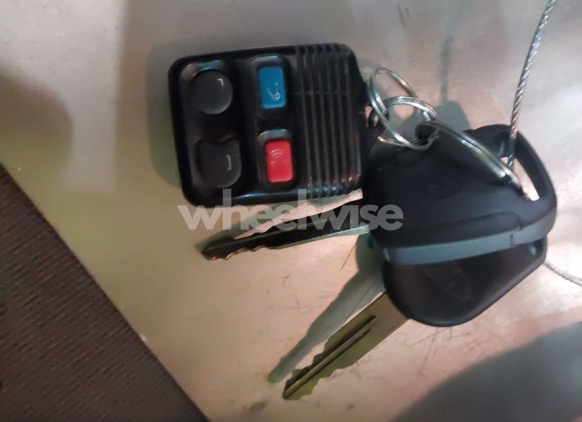 Photo 11 of 2005 Ford Explorer XLT/XLT SPORT (VIN 1FMZU73K95UB58818)