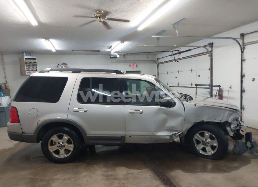 Photo 14 of 2005 Ford Explorer XLT/XLT SPORT (VIN 1FMZU73K95UB58818)