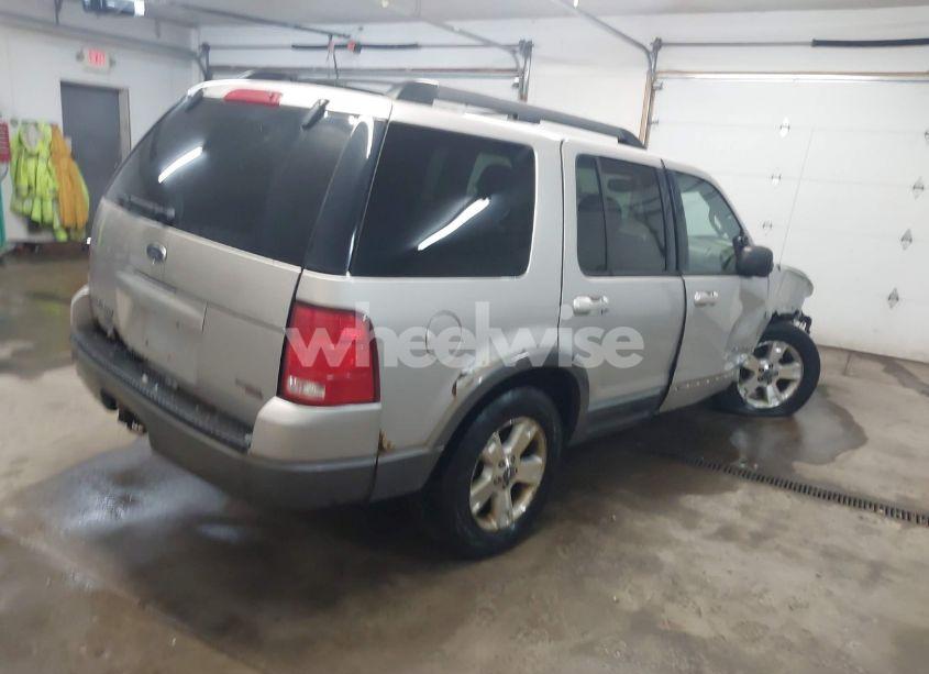 Photo 4 of 2005 Ford Explorer XLT/XLT SPORT (VIN 1FMZU73K95UB58818)