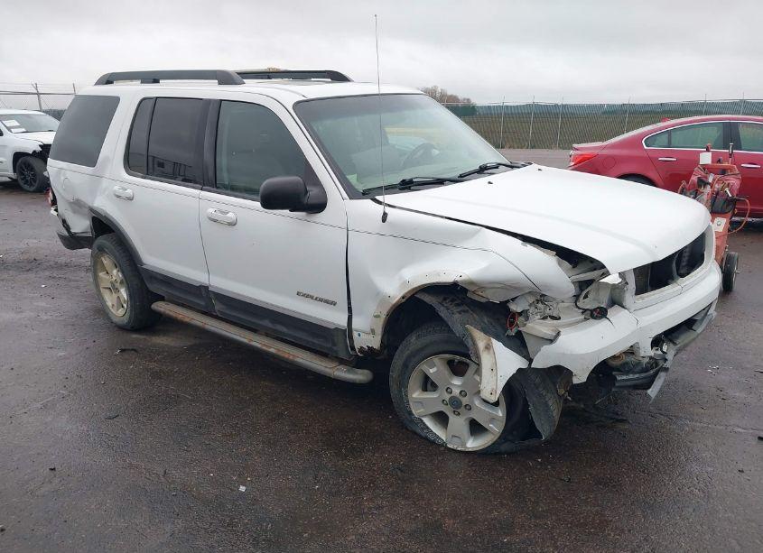 2005 Ford Explorer XLT/XLT SPORT (VIN 1FMZU73K95UB72136) main photo