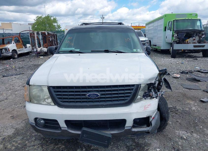 Photo 12 of 2002 Ford Explorer XLT (VIN 1FMZU73KX2ZC96222)