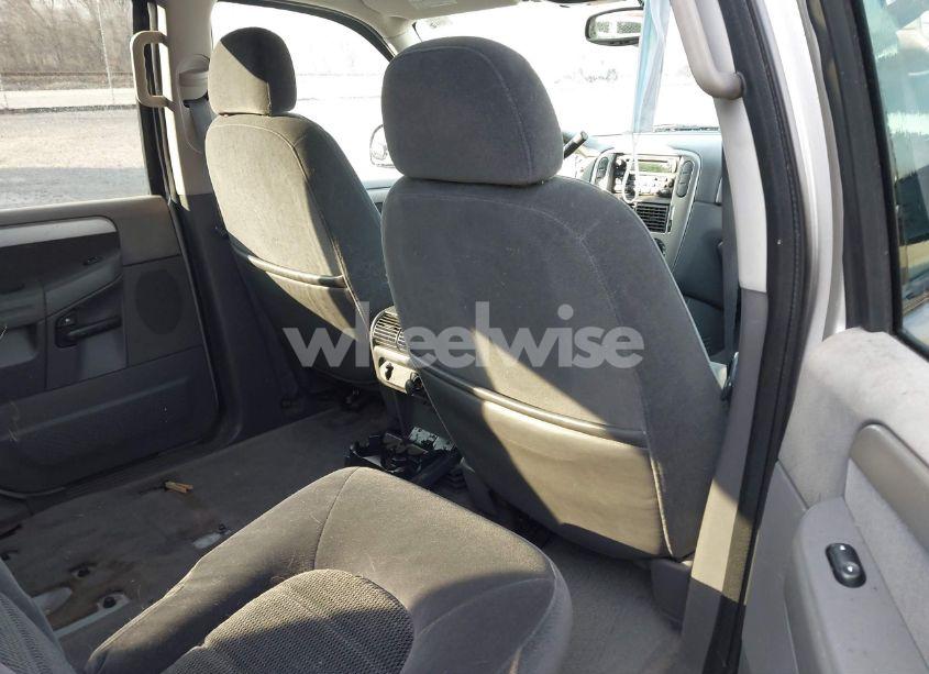 Photo 8 of 2003 Ford Explorer NBX/XLT (VIN 1FMZU73KX3UB83904)