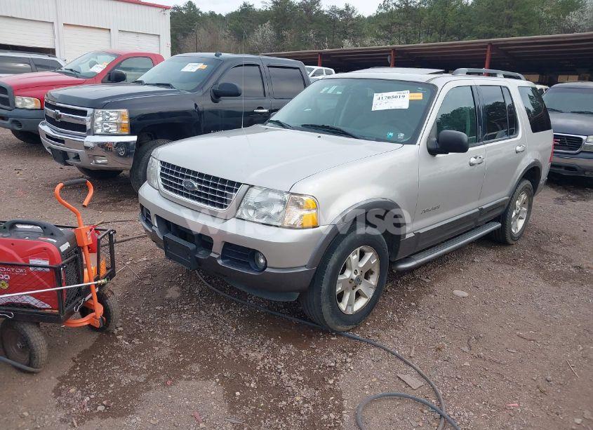 Photo 2 of 2004 Ford Explorer NBX/XLT (VIN 1FMZU73KX4UA03063)