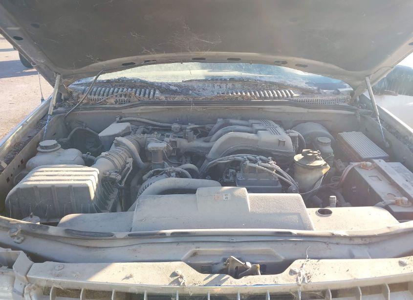 Photo 10 of 2004 Ford Explorer (VIN 1FMZU73KX4ZA07780)