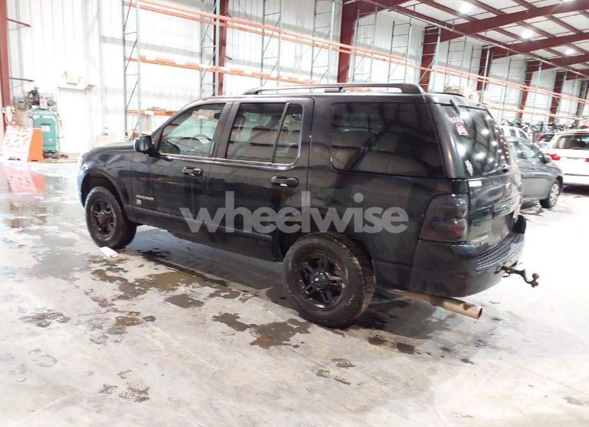 Photo 3 of 2004 Ford Explorer NBX/XLT (VIN 1FMZU73KX4ZB02954)