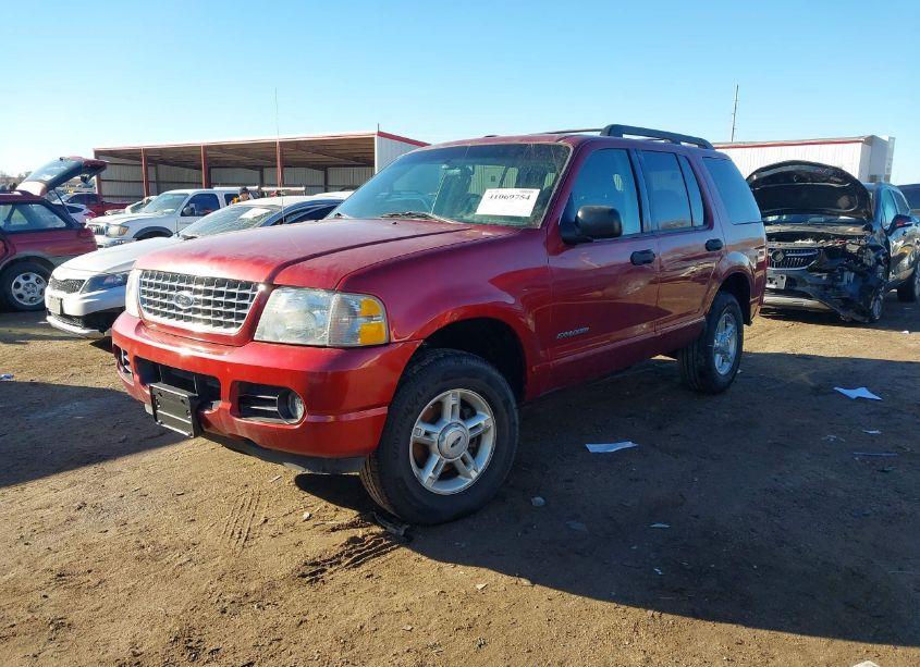 Photo 2 of 2005 Ford Explorer XLT/XLT SPORT (VIN 1FMZU73KX5UA99052)