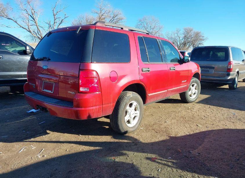 Photo 4 of 2005 Ford Explorer XLT/XLT SPORT (VIN 1FMZU73KX5UA99052)