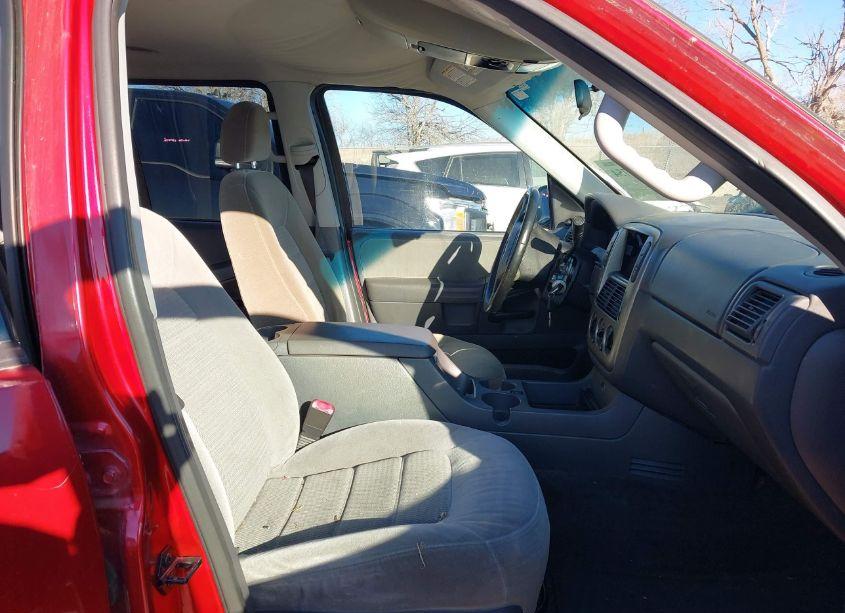 Photo 5 of 2005 Ford Explorer XLT/XLT SPORT (VIN 1FMZU73KX5UA99052)