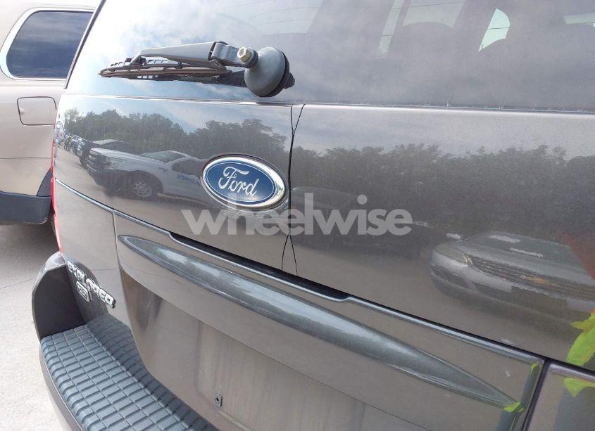 Photo 14 of 2005 Ford Explorer XLT/XLT SPORT (VIN 1FMZU73KX5UB60979)