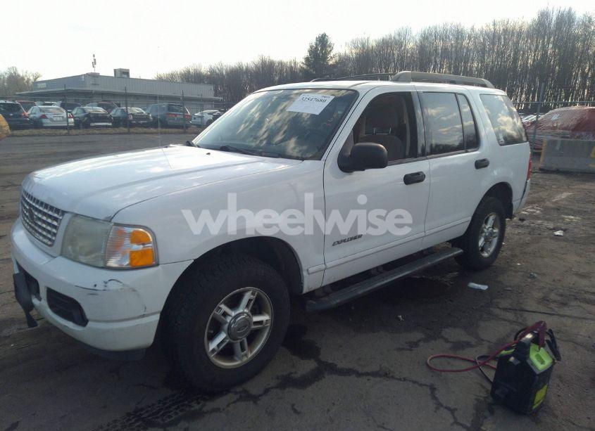 Photo 2 of 2005 Ford Explorer XLT SPORT/XLT (VIN 1FMZU73KX5ZA14441)