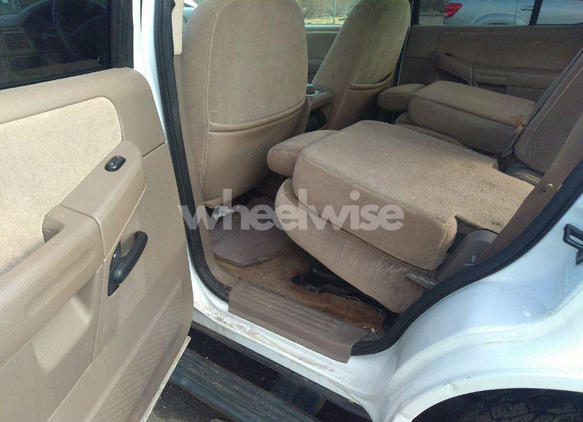 Photo 8 of 2005 Ford Explorer XLT SPORT/XLT (VIN 1FMZU73KX5ZA14441)