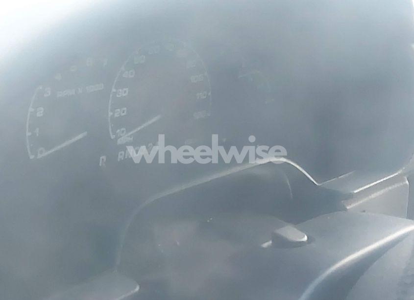 Photo 7 of 2002 Ford Explorer XLT (VIN 1FMZU73W42UD56821)