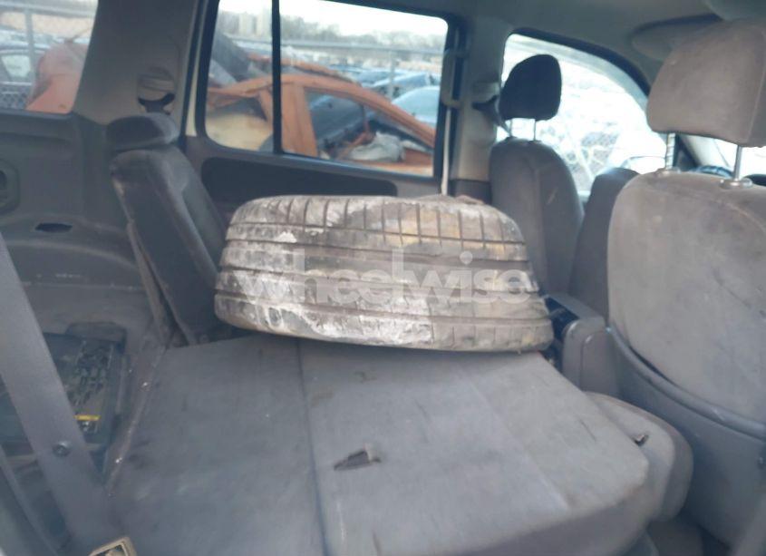 Photo 8 of 2002 Ford Explorer XLT (VIN 1FMZU73W42UD56821)