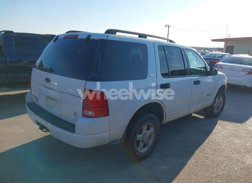 Photo 4 of 2004 Ford Explorer NBX/XLT (VIN 1FMZU73W44ZA61840)