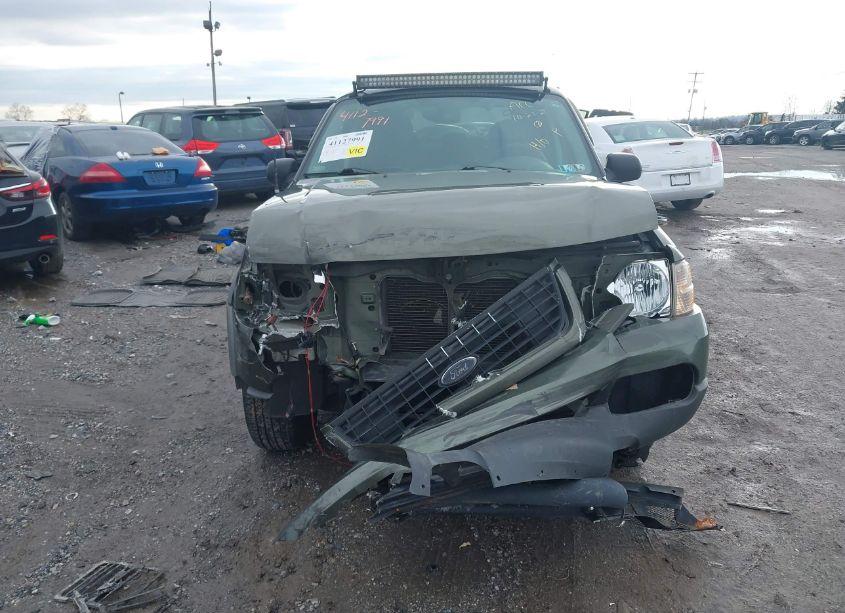 Photo 6 of 2003 Ford Explorer NBX/XLT (VIN 1FMZU73W73UA46065)