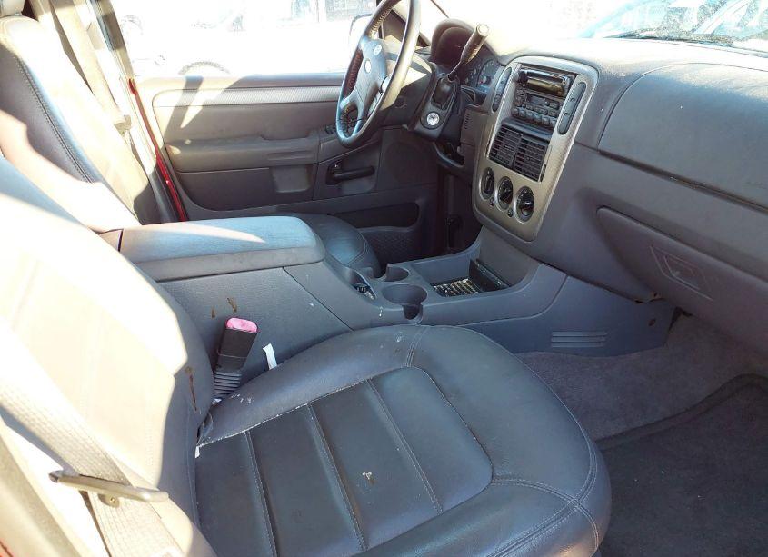 Photo 5 of 2003 Ford Explorer NBX/XLT (VIN 1FMZU73W73ZA70210)