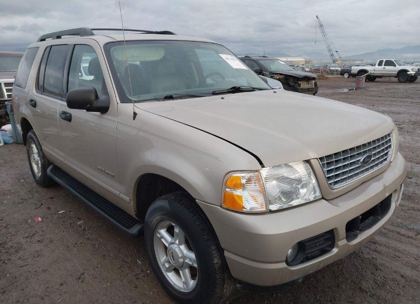 2005 Ford Explorer XLT/XLT SPORT (VIN 1FMZU73W75UB57556) main photo