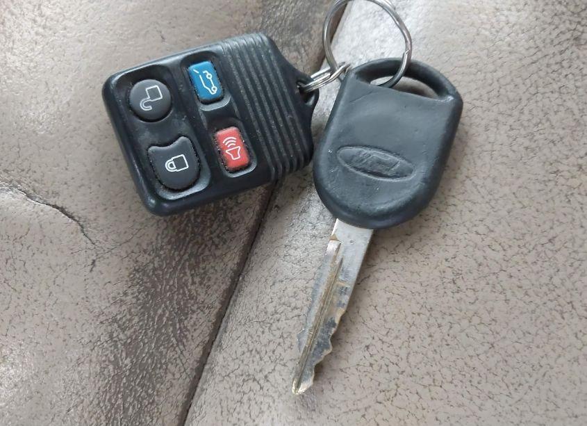 Photo 11 of 2005 Ford Explorer XLT/XLT SPORT (VIN 1FMZU73W75UB57556)