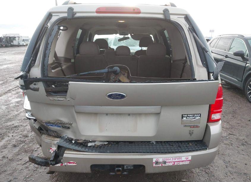 Photo 16 of 2005 Ford Explorer XLT/XLT SPORT (VIN 1FMZU73W75UB57556)