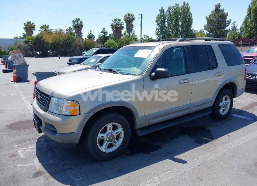 Photo 2 of 2002 Ford Explorer XLT (VIN 1FMZU73W82ZB78429)