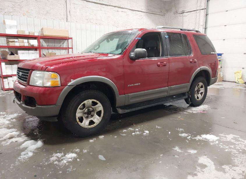 Photo 2 of 2002 Ford Explorer XLT (VIN 1FMZU73WX2ZC18767)