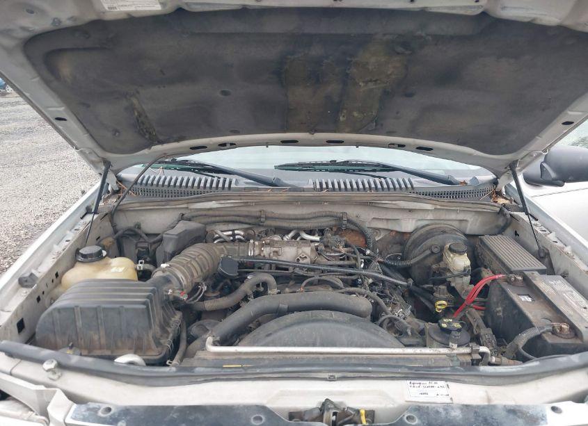 Photo 10 of 2004 Ford Explorer NBX/XLT (VIN 1FMZU73WX4UA72922)