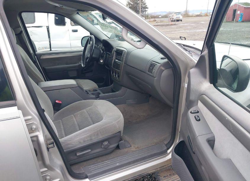 Photo 5 of 2004 Ford Explorer NBX/XLT (VIN 1FMZU73WX4UA72922)