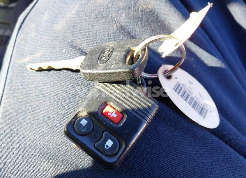 Photo 11 of 2000 Ford Explorer EDDIE BAUER (VIN 1FMZU74E2YZA71908)