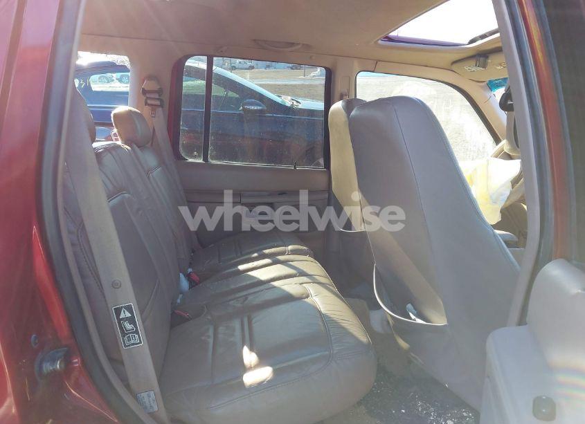 Photo 8 of 2000 Ford Explorer EDDIE BAUER (VIN 1FMZU74E2YZA71908)