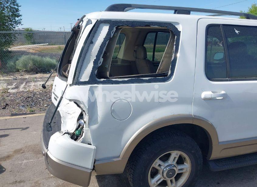 Photo 6 of 2002 Ford Explorer EDDIE BAUER (VIN 1FMZU74E32ZB77338)