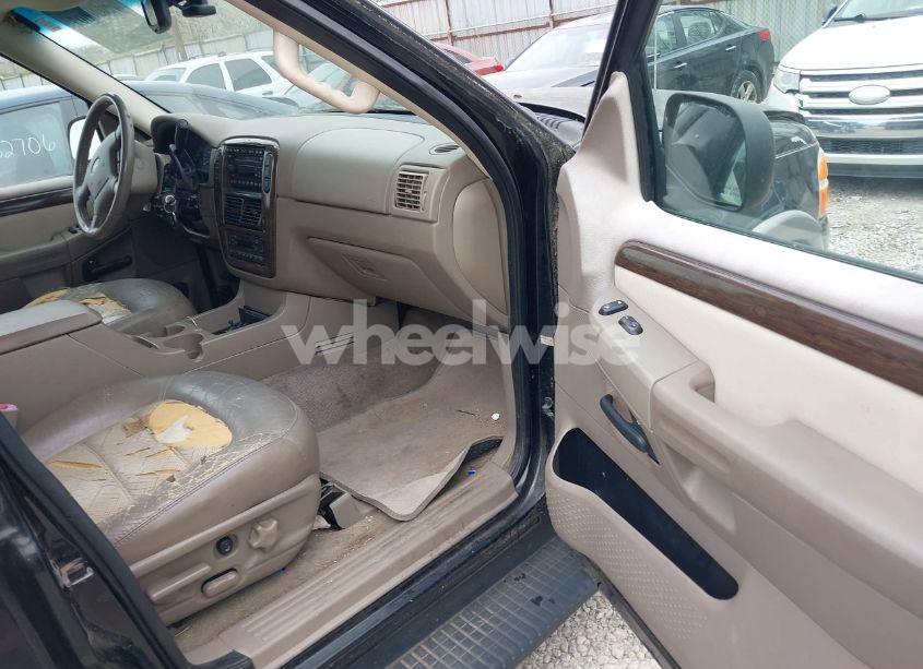 Photo 5 of 2002 Ford Explorer EDDIE BAUER (VIN 1FMZU74E82UA67267)